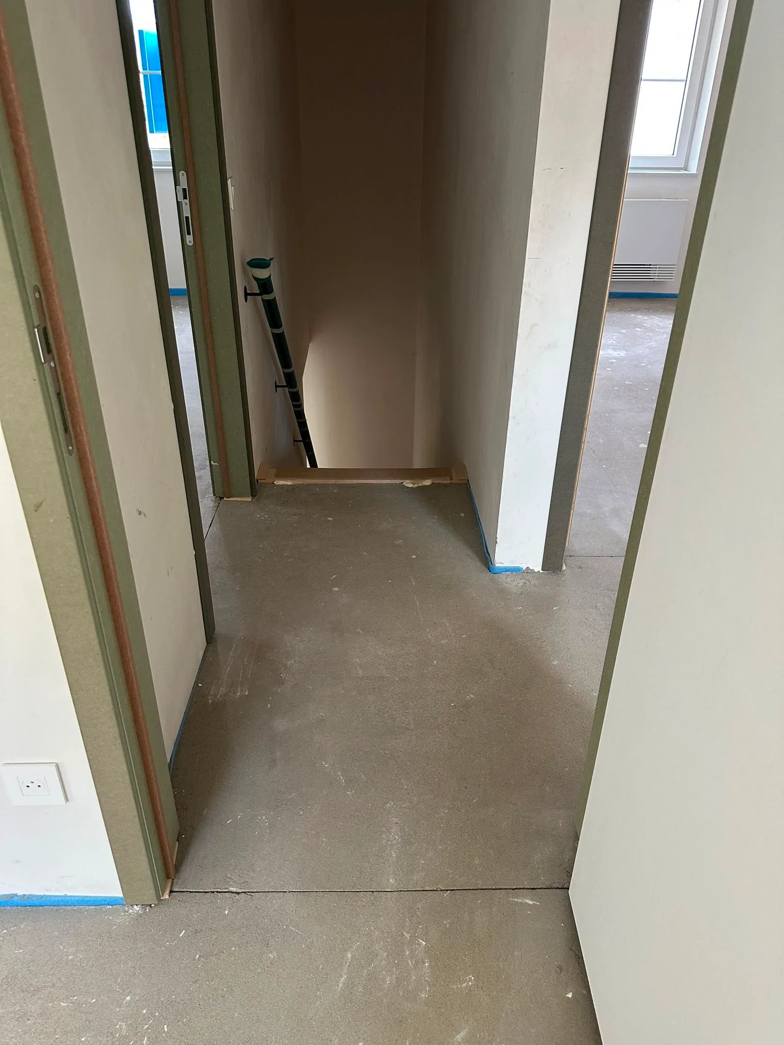 Request image 3