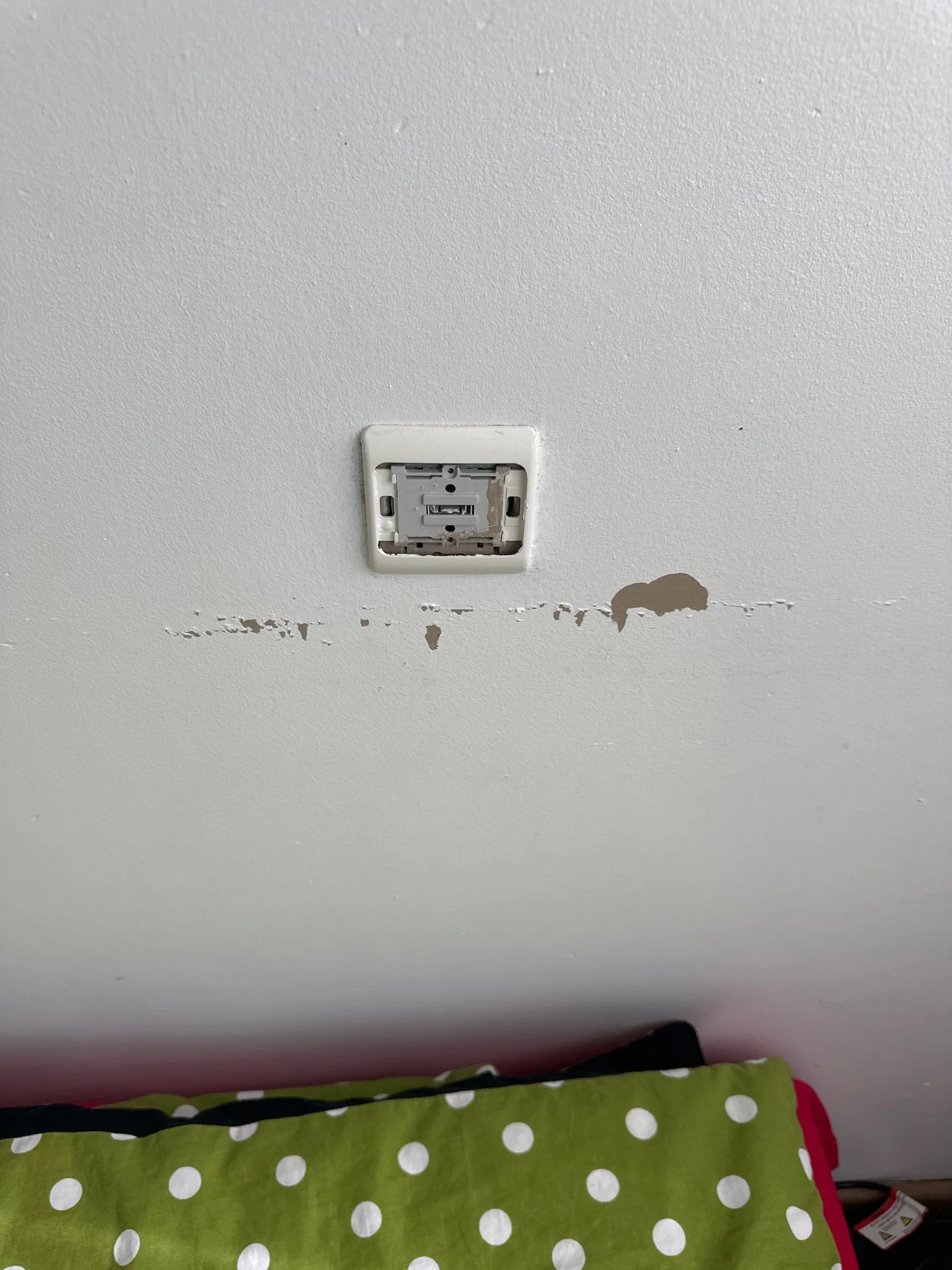 Request image 4