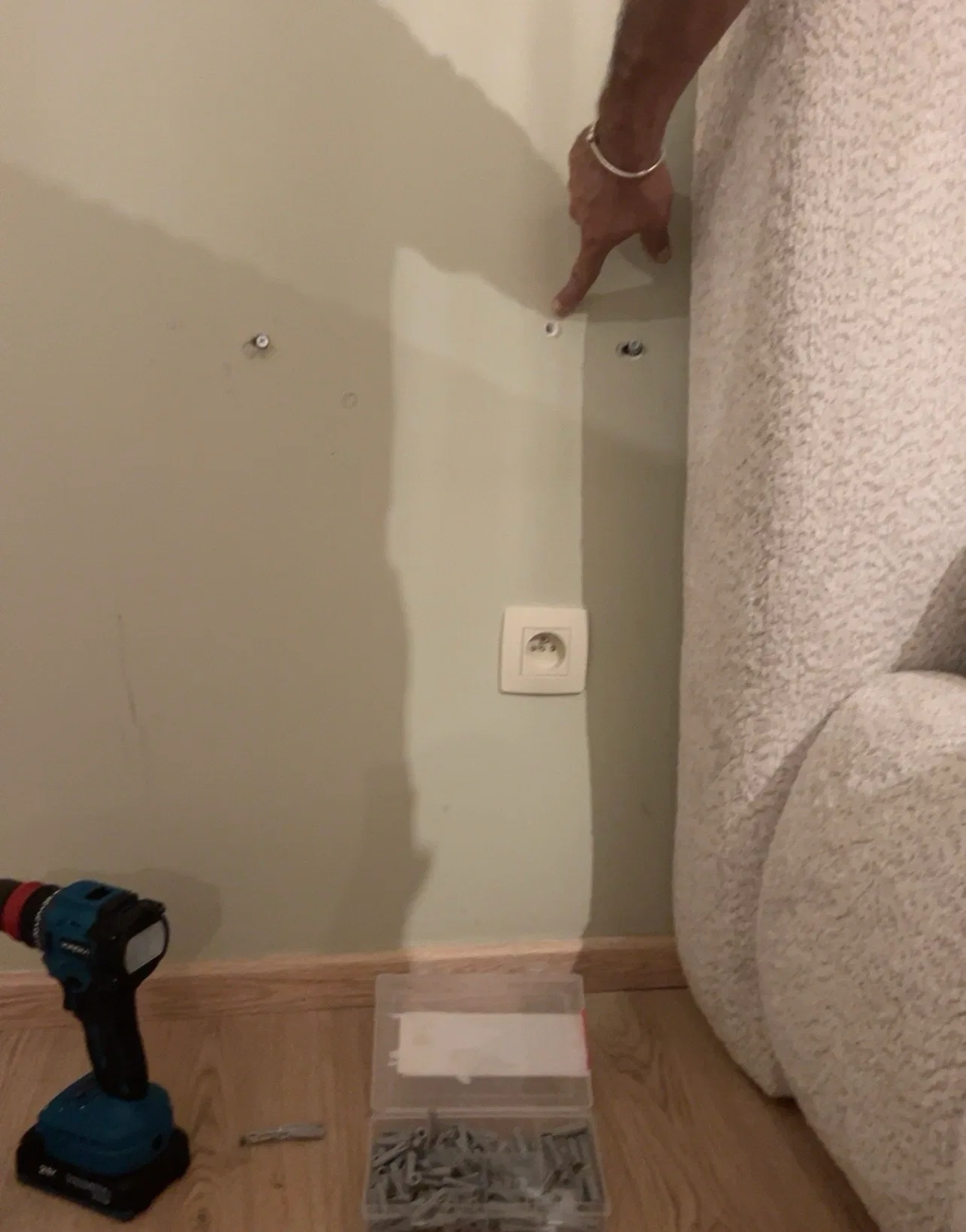 Request image 1
