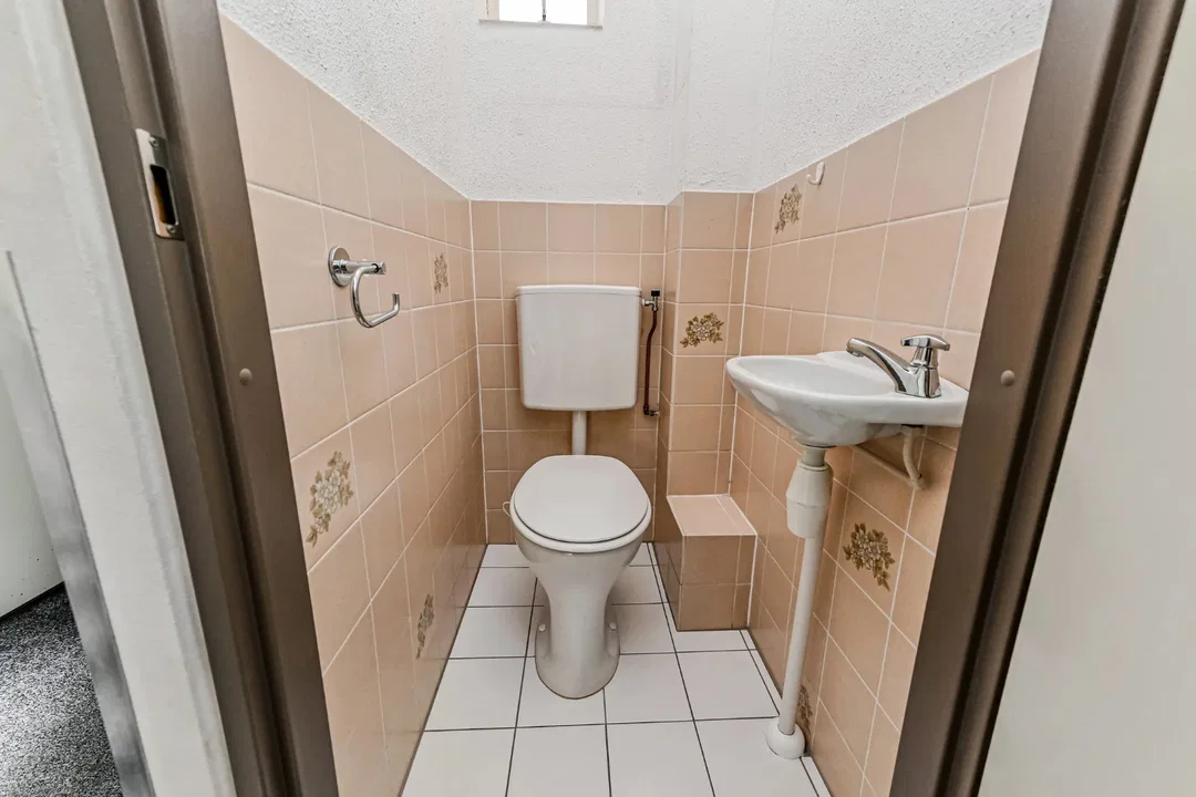 Request image 2