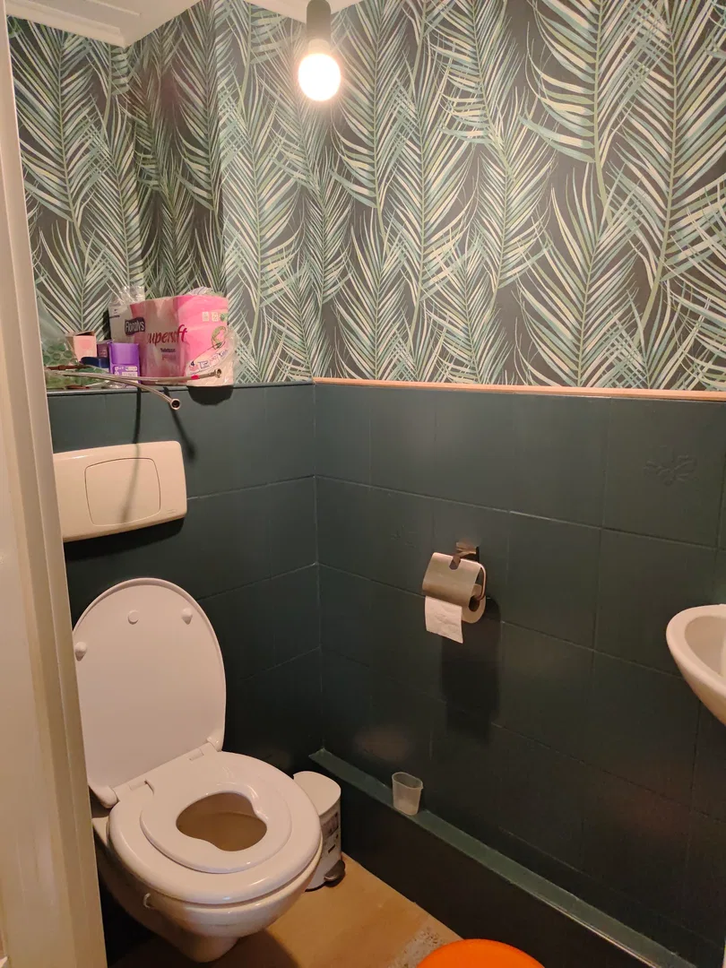 Request image 1