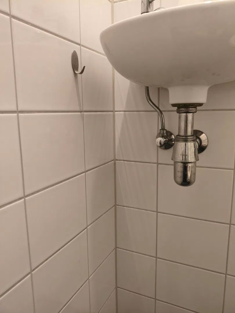 Request image 2